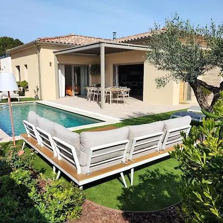 Proche D'avignon, Neuve, Climatisee, Piscine Casa vacanze *